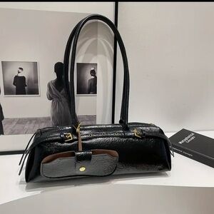 Elegant Black Leather Handbag